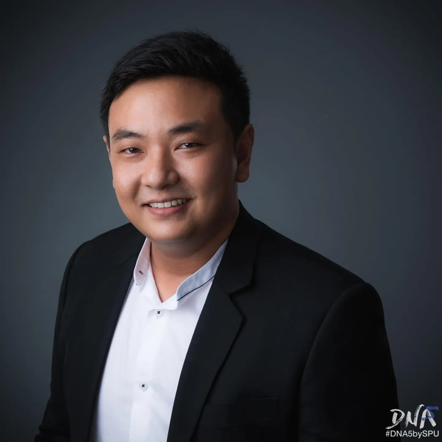 เจษฎาภรณ์ เพชรเฟื่องฟ้า